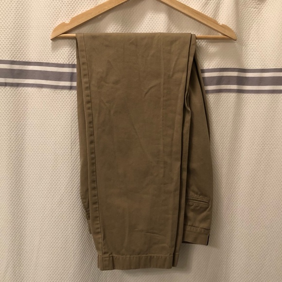 JCrew The Sutton fit Chinos - Picture 1 of 5
